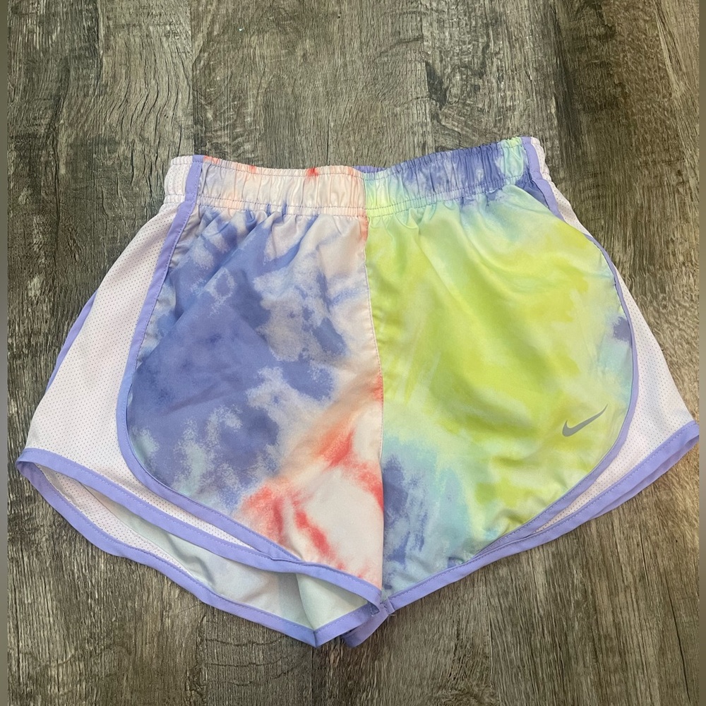 tye dye nike shorts!